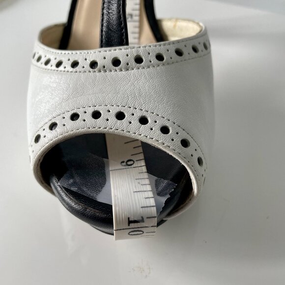 Vintage - Gadea of Spain Black & White Leather "Mary Jane" Shoes - Picture 13 of 13